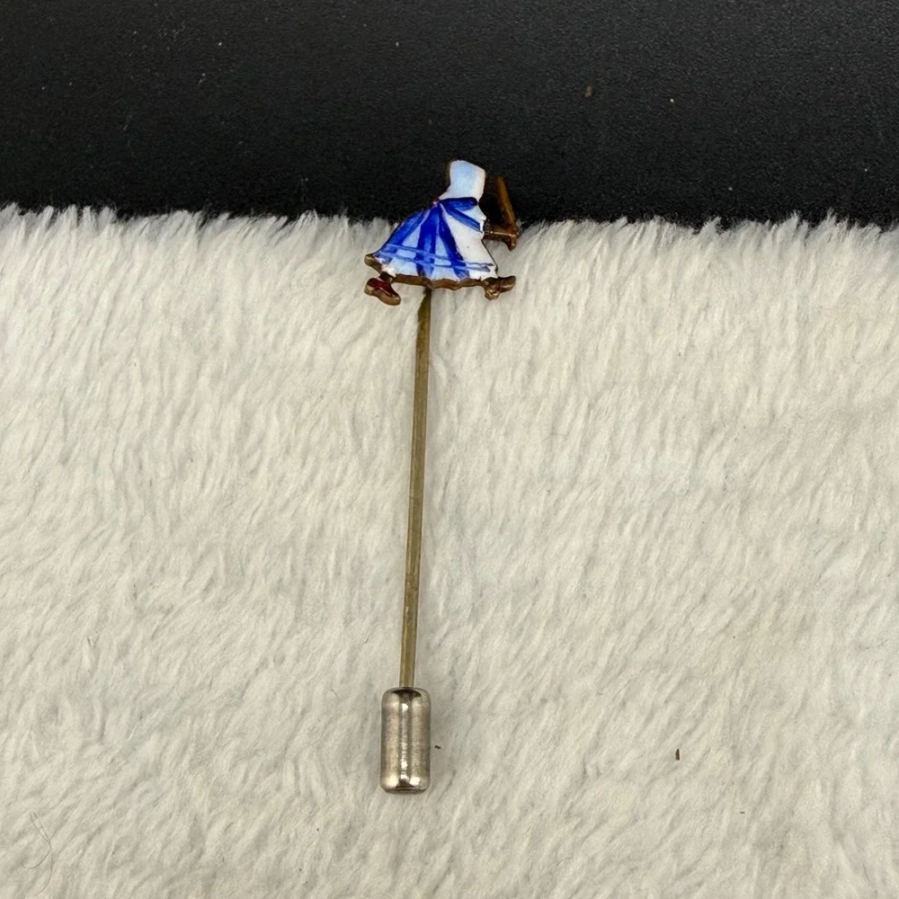 Vintage Old Dutch Cleanser Stick Pin Gold Tone Enamel Advertising Dutch Girl